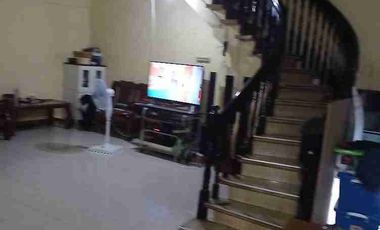 Ruko 3 lantai kawasan ramai kota Pontianak di Siantan, jl. Situt Mahmud