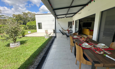 casa campestre en condominio en la vereda el cairo