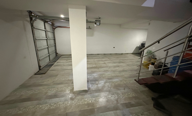 Casa con potencial comercial en el barrio Buque
