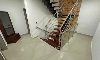 Casa con potencial comercial en el barrio Buque