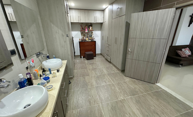 Casa con potencial comercial en el barrio Buque