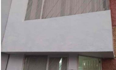 VENTA DE CASA CERCA DE CU