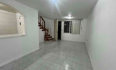 VENTA DE CASA CERCA DE CU