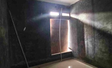 Rumah baru 2 lantai 780 jt di komplek Pemda jatiasih LT 71 LB60 bebas banjir