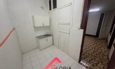 Arrendamos 4 oficinas en pleno centro Valparaíso con servicios basicos incluidos