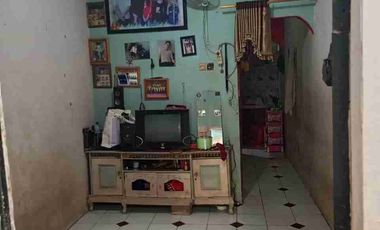 Di jual cepet 1 yunit kontrakan di pondok serut 2 pondok kacang barat Tangerang selatan