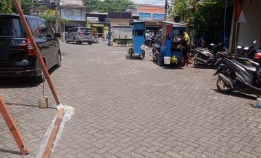 STRATEGIC SHOPHOUSE FOR SALE IN PANJANGJIWO, RUNGKUT, SURABAYA (R480)