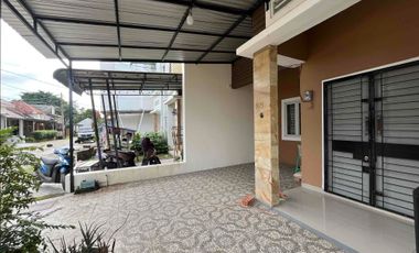 Dijual Murah Rumah di komplek Casa Feliz