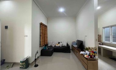 Dijual Murah Rumah di komplek Casa Feliz