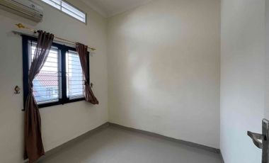 Dijual Murah Rumah di komplek Casa Feliz