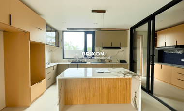 Brand New High-End Modern 4-Bedroom House for Sale In San Fernando