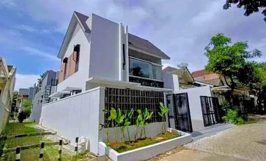 Jual Rumah Di kencana Loka BSD Serpong