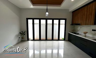 Jual Rumah Di kencana Loka BSD Serpong