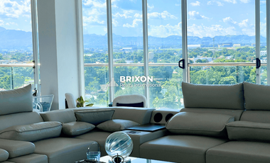 Luxury Penthouse with Private Pool & Panoramic Views Clark Angeles City Walking Street