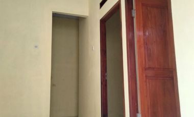 RUMAH 2 KAMAT SIAP HUNI AKSES STRATEGIS DEKAT JALAN UTAMA HANYA 175 JUTAAN