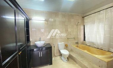 KBP1488 Charming villa with large garden Located in the villa complex area.