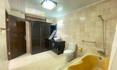 KBP1488 Charming villa with large garden Located in the villa complex area.