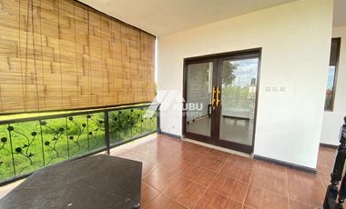 KBP1488 Charming villa with large garden Located in the villa complex area.