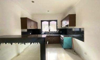 KBP1488 Charming villa with large garden Located in the villa complex area.