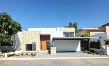 Renta casa en Jurica