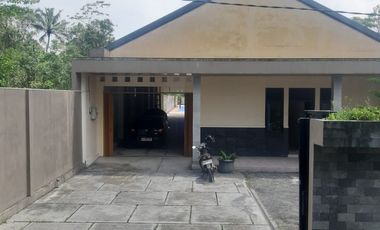 Dijual Vila di Pakem Jalan Kaliurang View Merapi