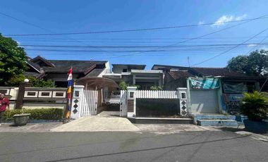 DIJUAL RUMAH COCOK BUAT USAHA BU-BUB TENGGAH KOYA YOGYAKARTA