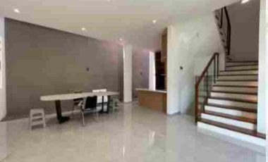 Rumah Attic Setraduta Bandung bangunan terawat siap huni legalitas aman strategis akses mudah lingkungan nyaman nego