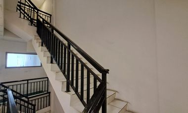 Sewa Rukan/Ruko 3 Lantai di Pinggir Jalan Protokol MT Haryono Tebet