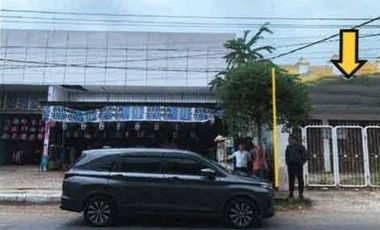 LARGE COMMERCIAL SHOPHOUSE ON MERAKURAK MAIN ROAD, TUBAN (MK507)