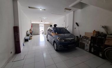 Ruko Strategis Di Pinggir Jalan Utama, Disewa Ruko Tanjung Selor 4,5 Lantai Unfurnish Belakang ITC Roxy Cocok Untuk Office & Klinik Jakarta Barat