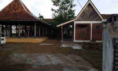 Jual Rumah dan Tanah  Luas di Lokasi Dalam Kota Dekat Ke Malioboro Yogyakarta, DIY