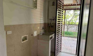 SE VENDE HERMOSA CASA EN CHINAUTA FUSAGASUGA.