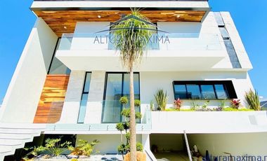 Casa Nueva en Renta Villa Verona Zapopan