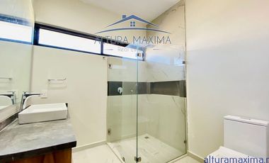 Casa Nueva en Renta Villa Verona Zapopan