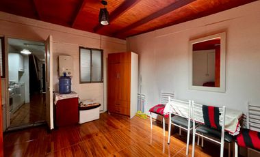 Se Vende Casa Luminosa En Sargento Alberto Cobo, Maipú