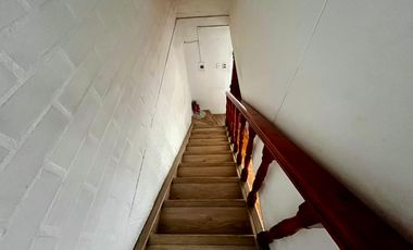 Se Vende Casa Luminosa En Sargento Alberto Cobo, Maipú