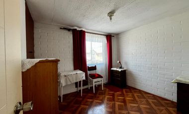 Se Vende Casa Luminosa En Sargento Alberto Cobo, Maipú