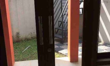 Disewakan Rumah Siap Huni Dekat Tol dan Pasmod BSD Anggrek Loka Tangsel, Vn