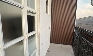 Two Bedroom Corner Unit Apartment for Rent in Pasig