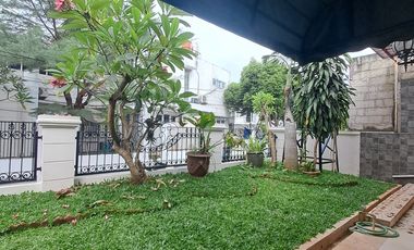 Rumah di Kontrakan Cocok Untuk Kantor area Radio Dalam Kebayoran Baru Jakarta Selatan