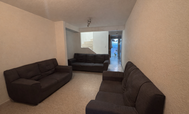 Casa en Venta en Unidad Habitacional Los Héroes Chalco
