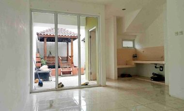 DISEWAKAN SECEPATNYA Cluster YASMIN RENOVASI UNFURNISHED di SPRINGHILL BANDAR LAMPUNG