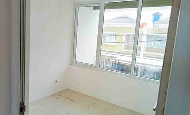 DISEWAKAN SECEPATNYA Cluster YASMIN RENOVASI UNFURNISHED di SPRINGHILL BANDAR LAMPUNG