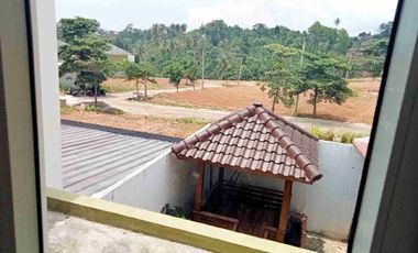 DISEWAKAN SECEPATNYA Cluster YASMIN RENOVASI UNFURNISHED di SPRINGHILL BANDAR LAMPUNG