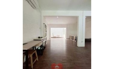 Rumah Bagus Lokasi Strategis di Kebayoran Baru, Jakarta Selatan