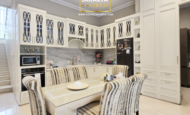 Luxury Home with Private Pool in Prime Kebayoran Baru . Quiet & Prestigious Neighborhood