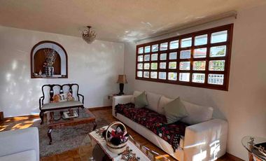 Hermosa Casa con Ampliaciones En Venta