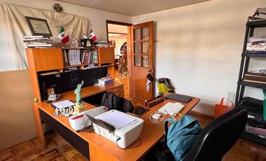 Hermosa Casa con Ampliaciones En Venta