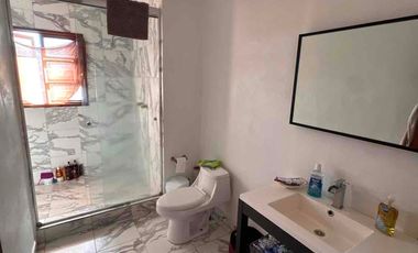 Hermosa Casa con Ampliaciones En Venta