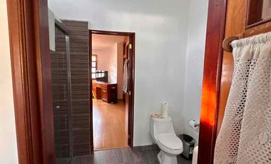 Hermosa Casa con Ampliaciones En Venta